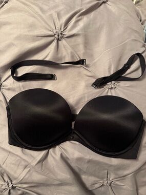 32 D strapless black Victoria’s Secret bra with detachable straps